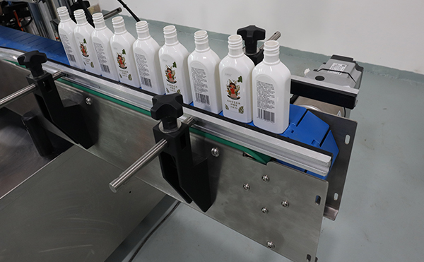 全自動(dòng)側面貼標機,自動(dòng)側面貼標機,側面貼標機